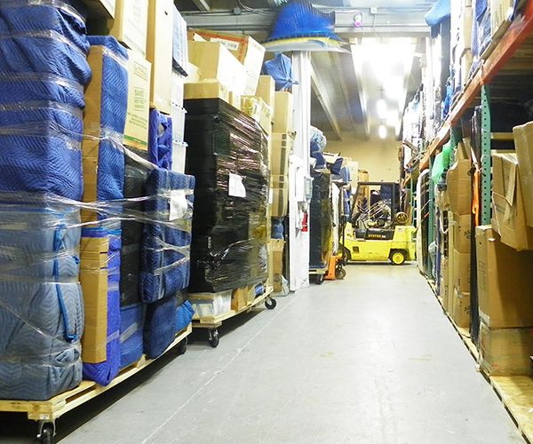 Why More Clients Choose Movers With Warehousing Solutions